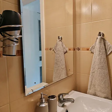 - Free Garage, Ac, Balcony, Wi-fi Lejlighed Budapest