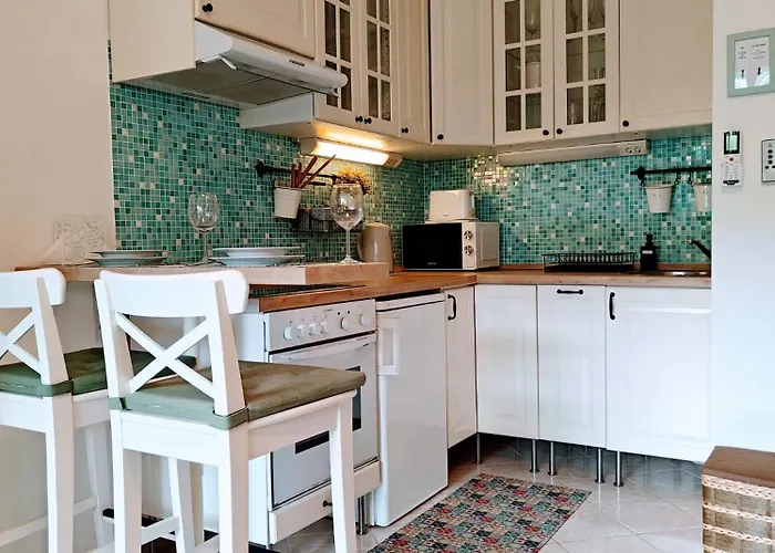 - Free Garage, Ac, Balcony, Wi-fi